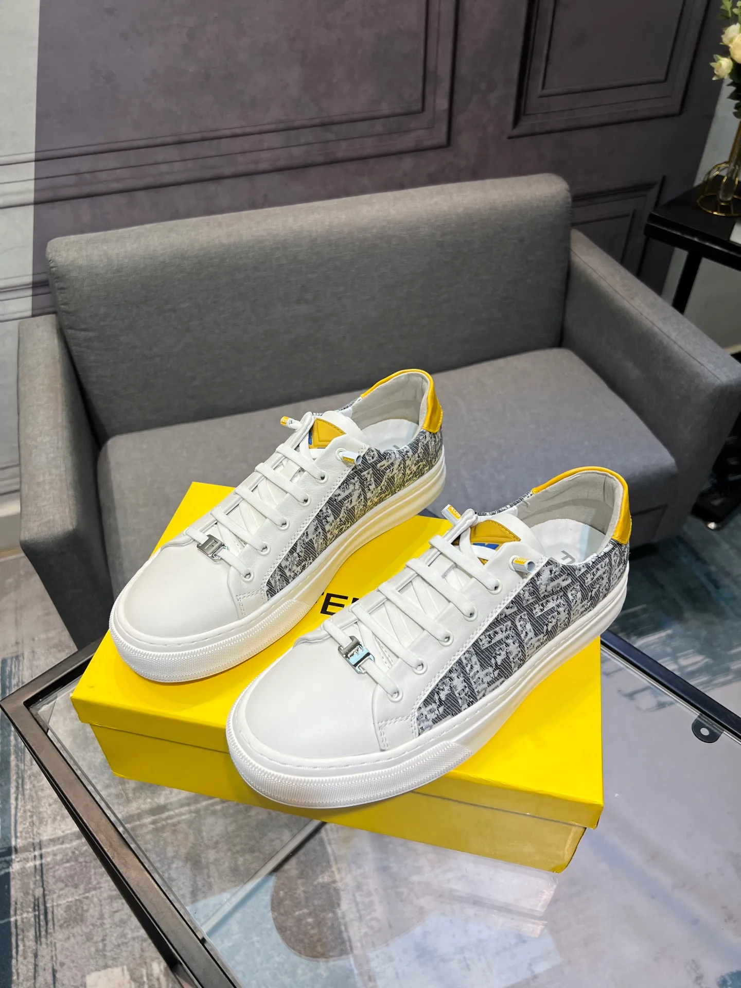 Men's men's shoes 💰400 [FENDI] Spring and Autumn new style 🙈original replica! Reproduced from the original 💯, the workmanship is top-notch, 💪💪💪 cowhide leather upper ➕ genuine leather feet, 👻 suitable for all kinds of travel! Number of yards 38-44